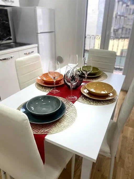 Milano Centrale Cozy Aparment Free Wifi Apartment 0*, Milan