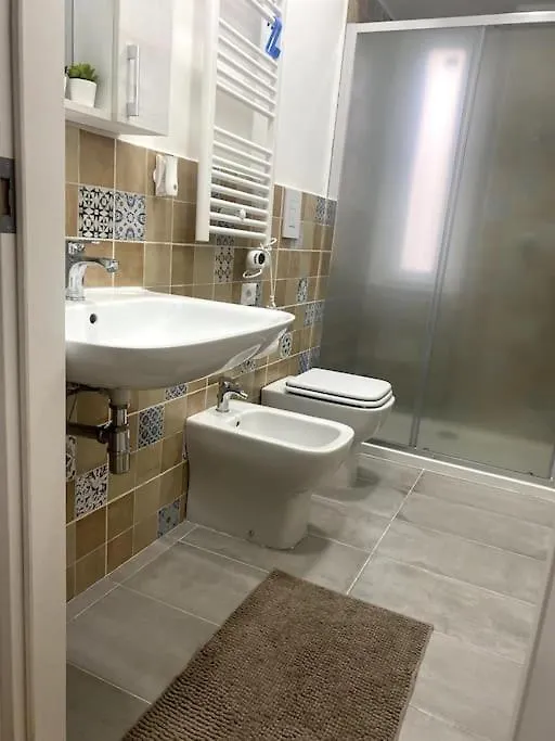 Milano Centrale Cozy Aparment Free Wifi Apartment  Milan